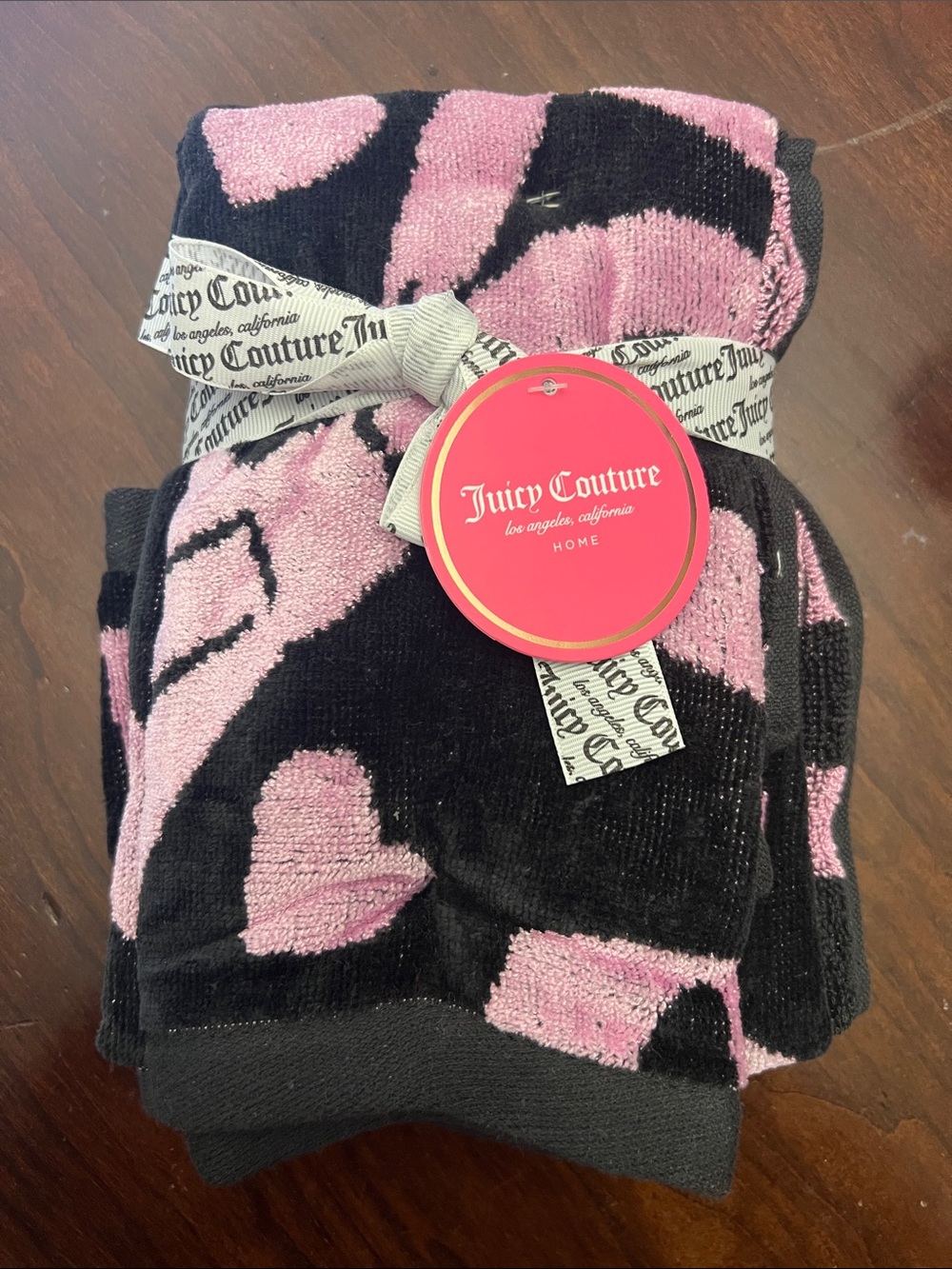 Juicy Couture Black and Pink Heart Plush Towel Set